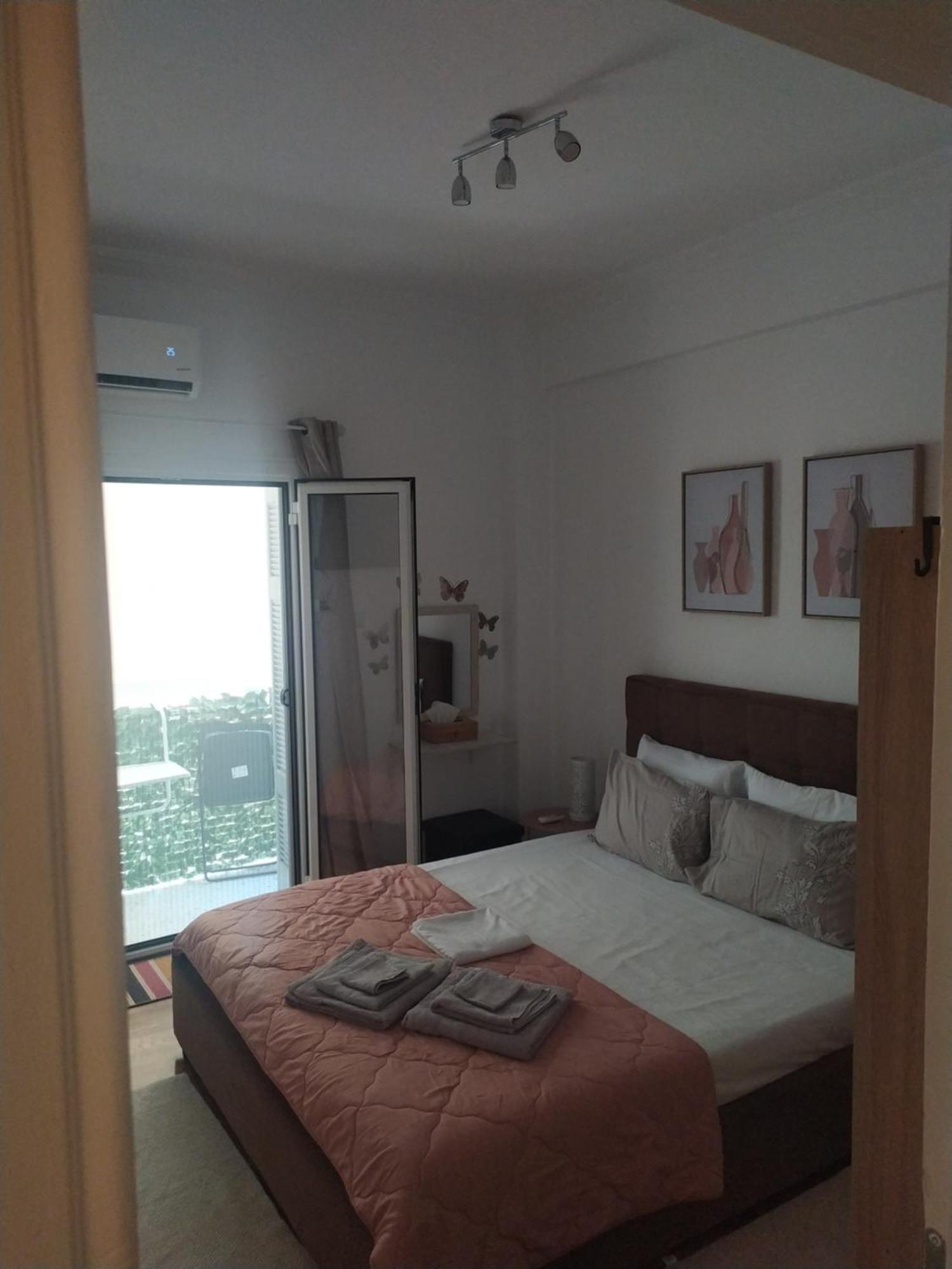 Beautiful Apartment In Athens. Buitenkant foto